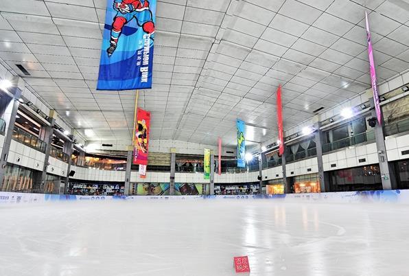 上海固定冰场有哪些 上海滑冰场哪个比较好